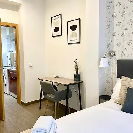 Apartamentos Fuencarral Madrid Exterior photo