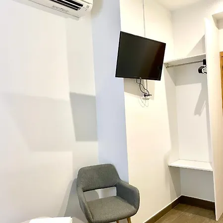 Apartamentos Fuencarral Madrid Exterior photo
