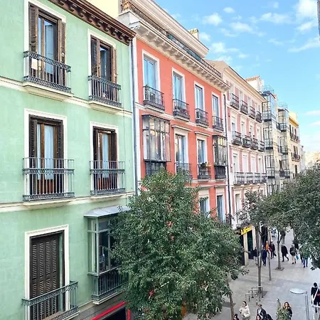 Apartamentos Fuencarral Madrid Exterior photo